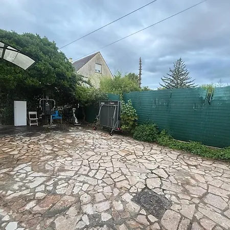 公寓 Garden With 3 Beds And A Sofa Bed Near Paris 舒瓦西勒鲁瓦