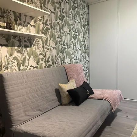 Garden With 3 Beds And A Sofa Bed Near Paris * 舒瓦西勒鲁瓦